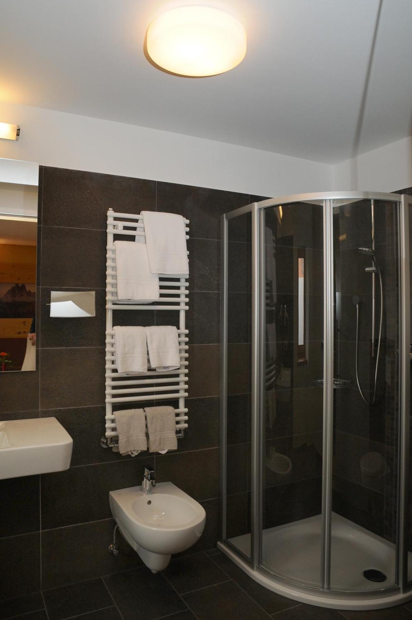 Hotel Olaga Niederolang エクステリア 写真